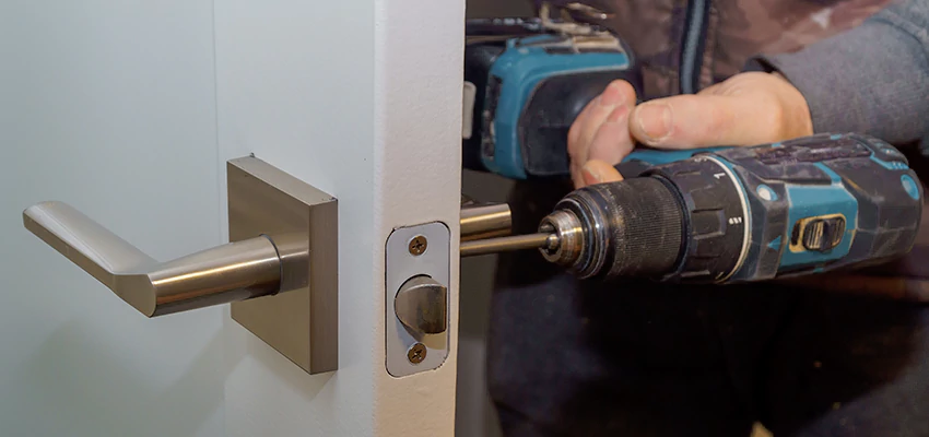 Broken Door Handle Lock Repair in Springfield, Illinois