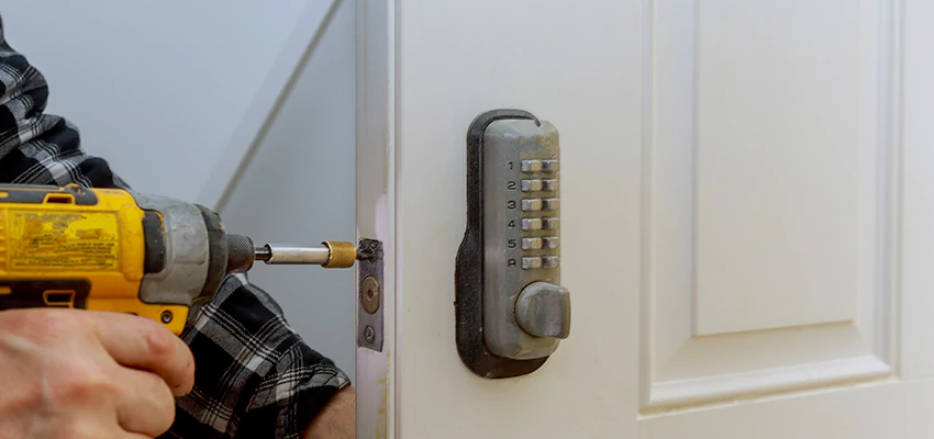 Digital Locks For Home Invasion Prevention in Springfield, IL